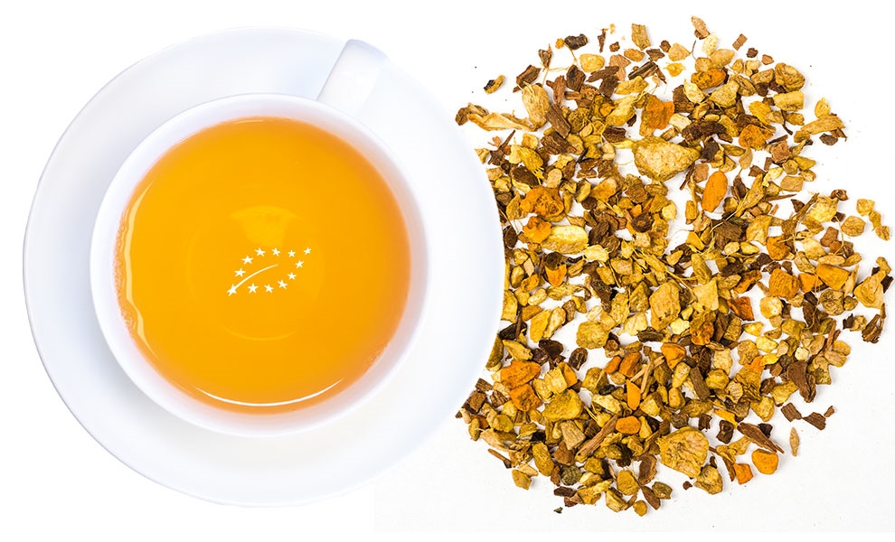 Tasse mit Ingwer-Kurkuma-Bio-Mischung für Golden Milk